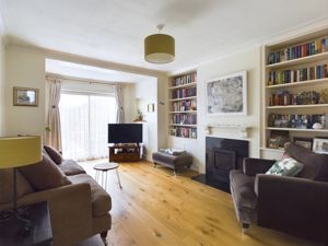 Sitting room - click for photo gallery